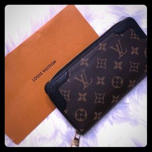 Louis Vuitton Zippy Wallet Retiro